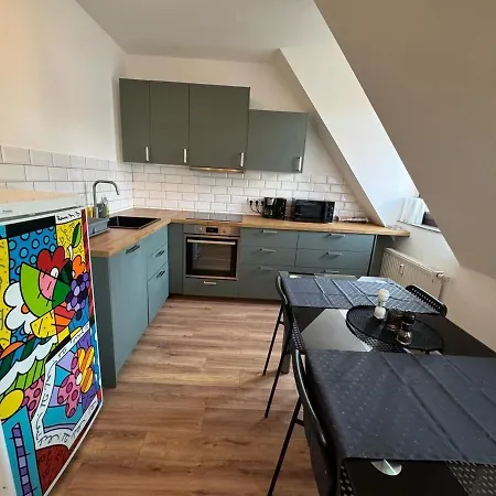 Stylish & Modern In The Heart Of Apartment
